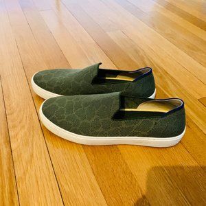 Rothy's Sneaker- Olive green print